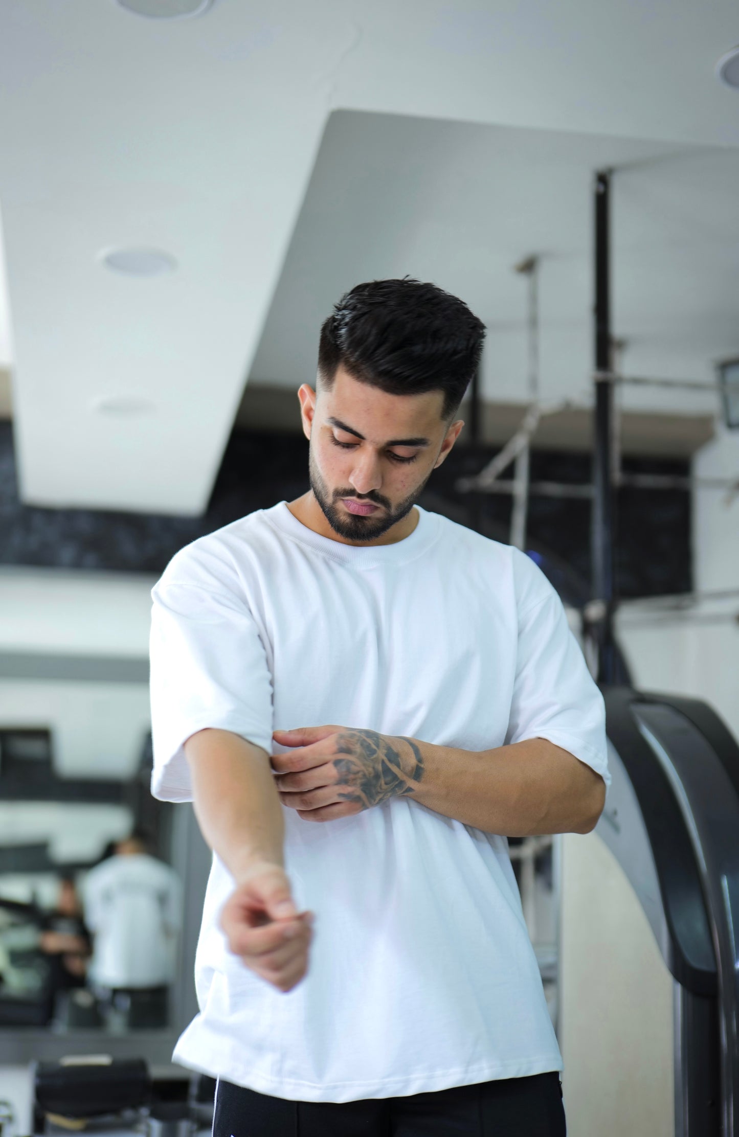 FLEX WHITE (Oversized T-Shirt)
