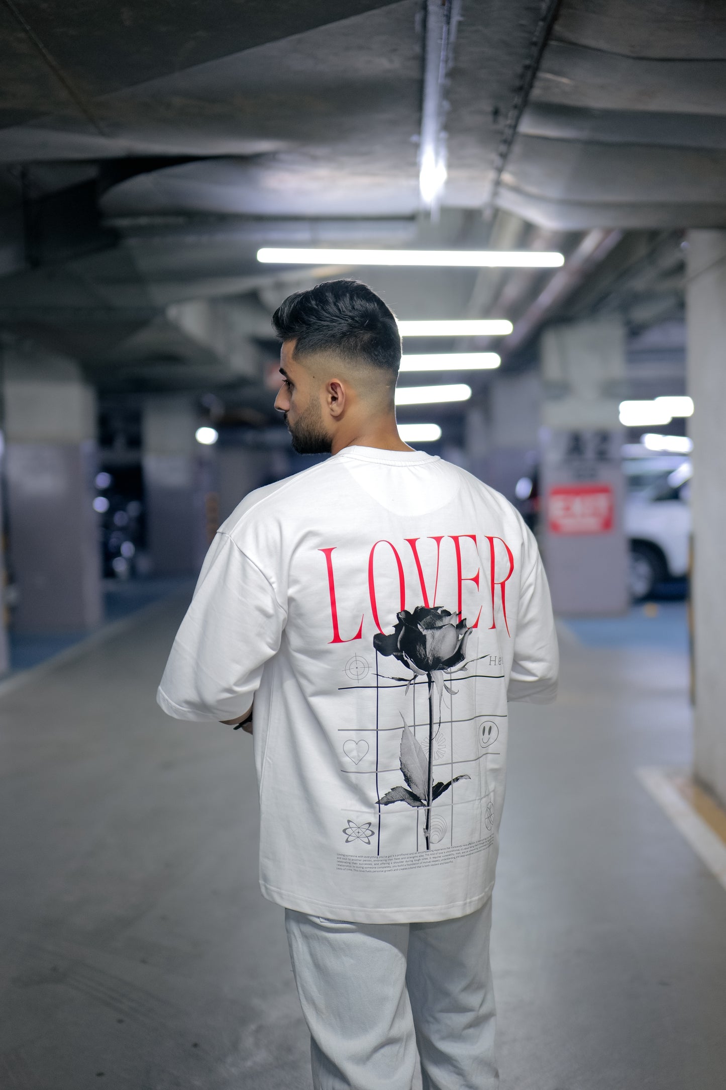 LOVER WHITE (Oversized T-Shirt)