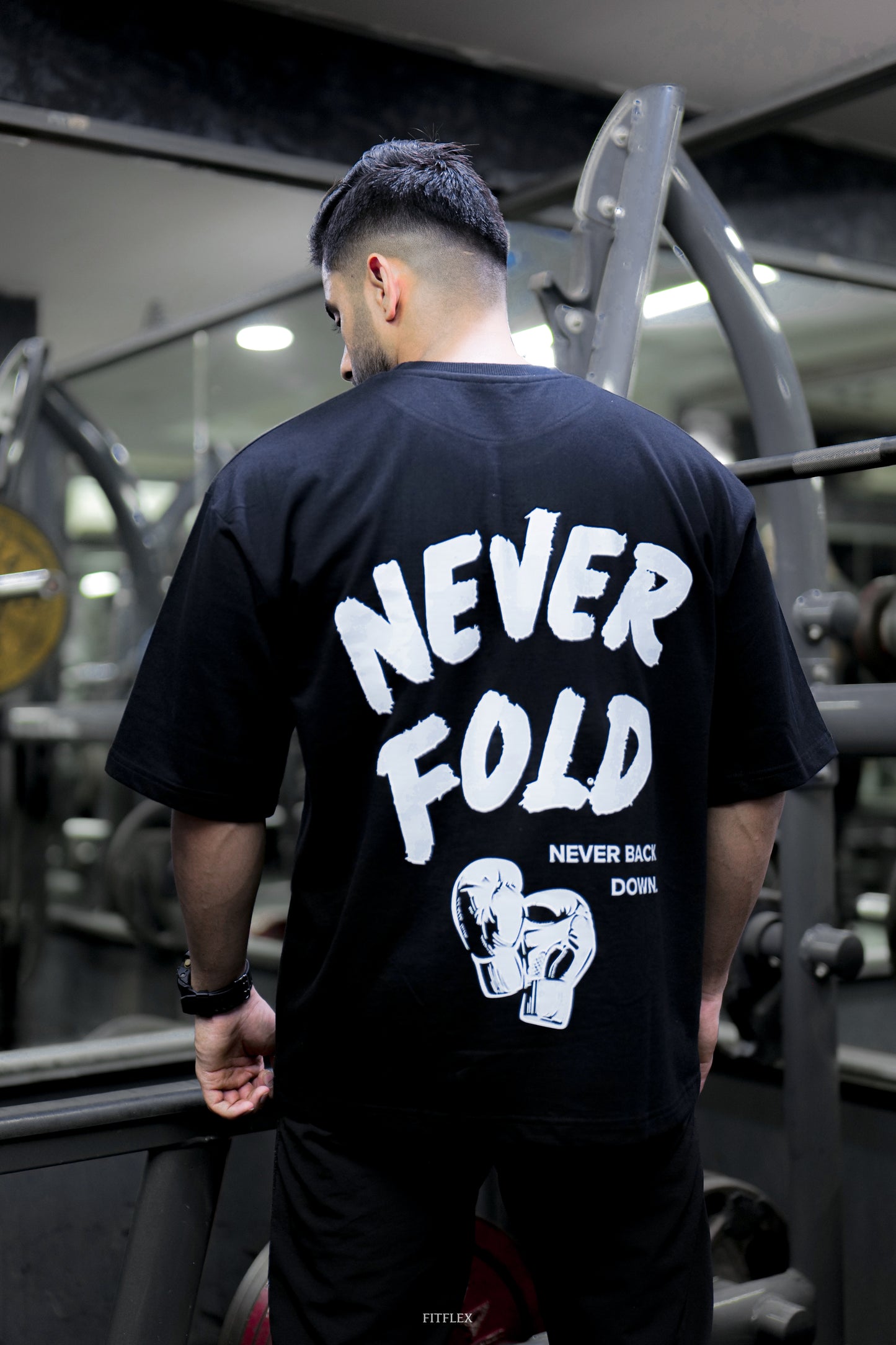 NEVER FOLD BLACK (Oversized T-Shirt)