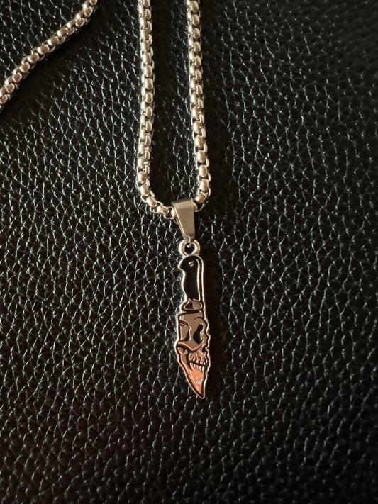 Knife locket